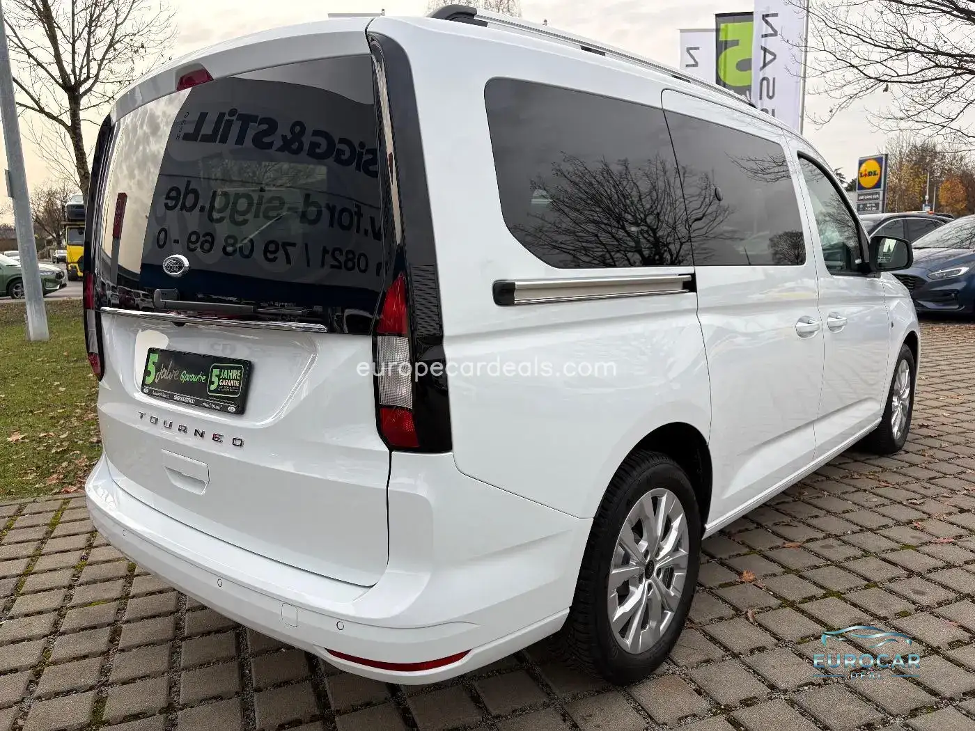 Ford Grand Tourneo