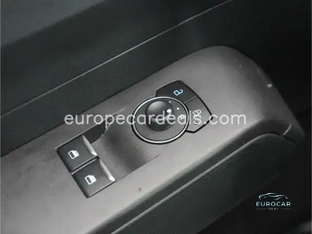 Ford Transit Courier