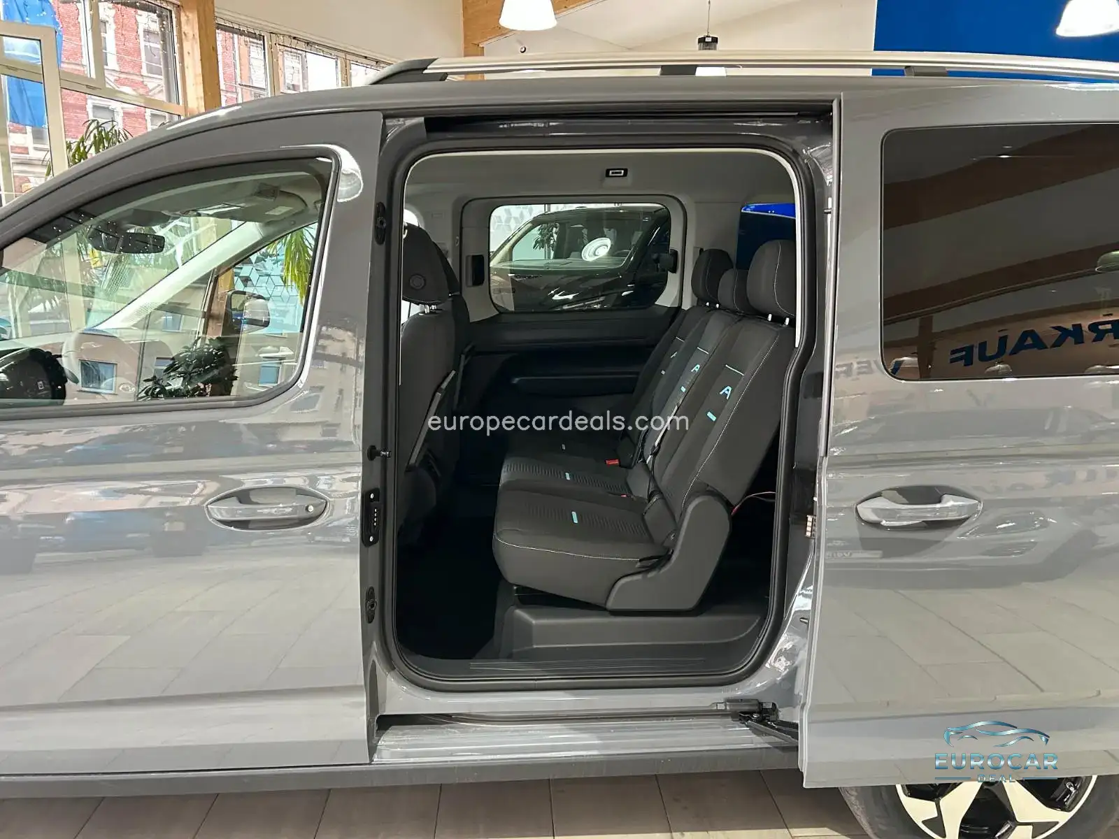 Ford Grand Tourneo