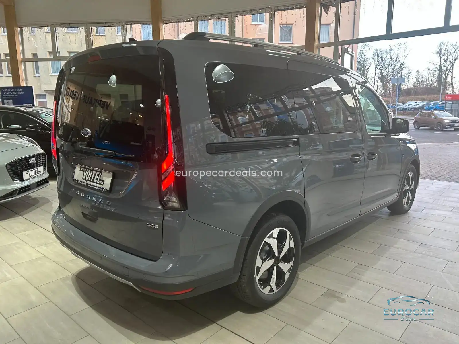 Ford Grand Tourneo