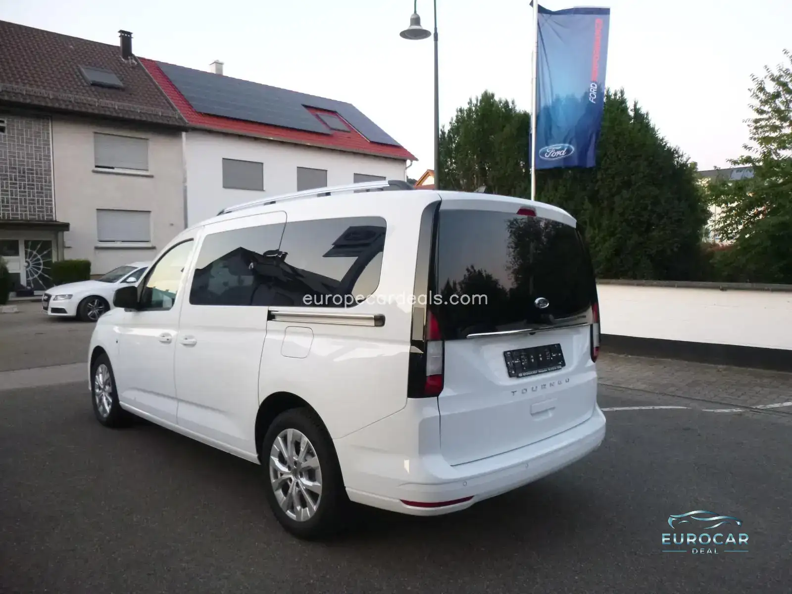 Ford Grand Tourneo