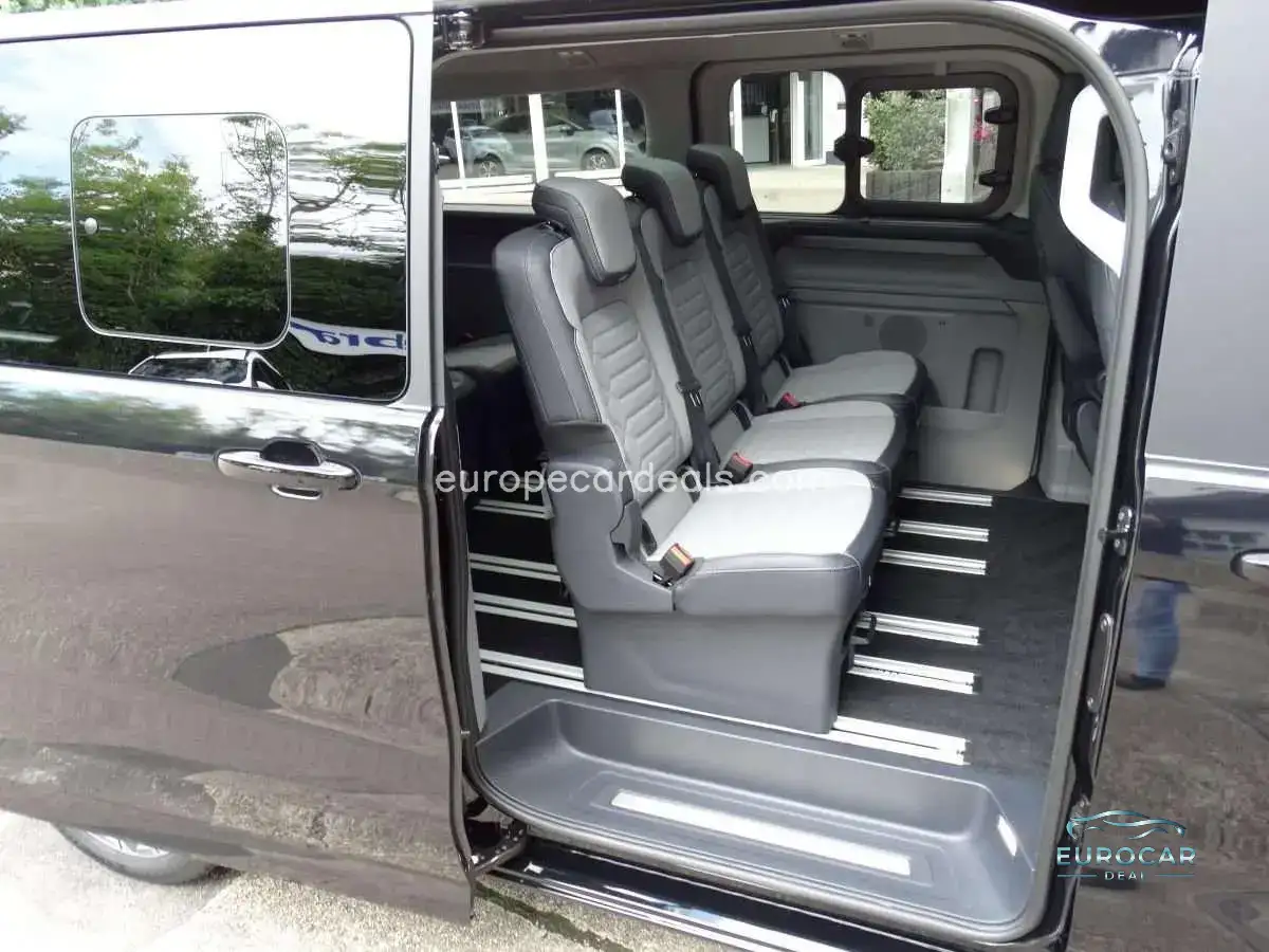 Ford Tourneo Custom