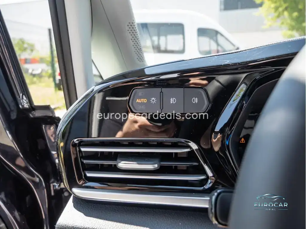 Ford Grand Tourneo