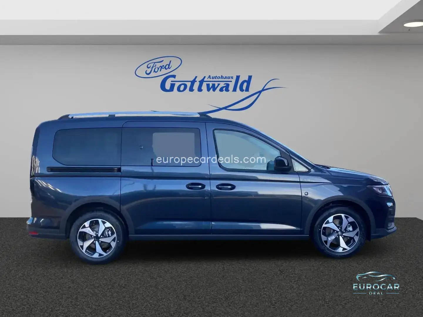 Ford Grand Tourneo