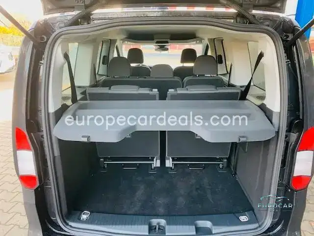 Ford Grand Tourneo
