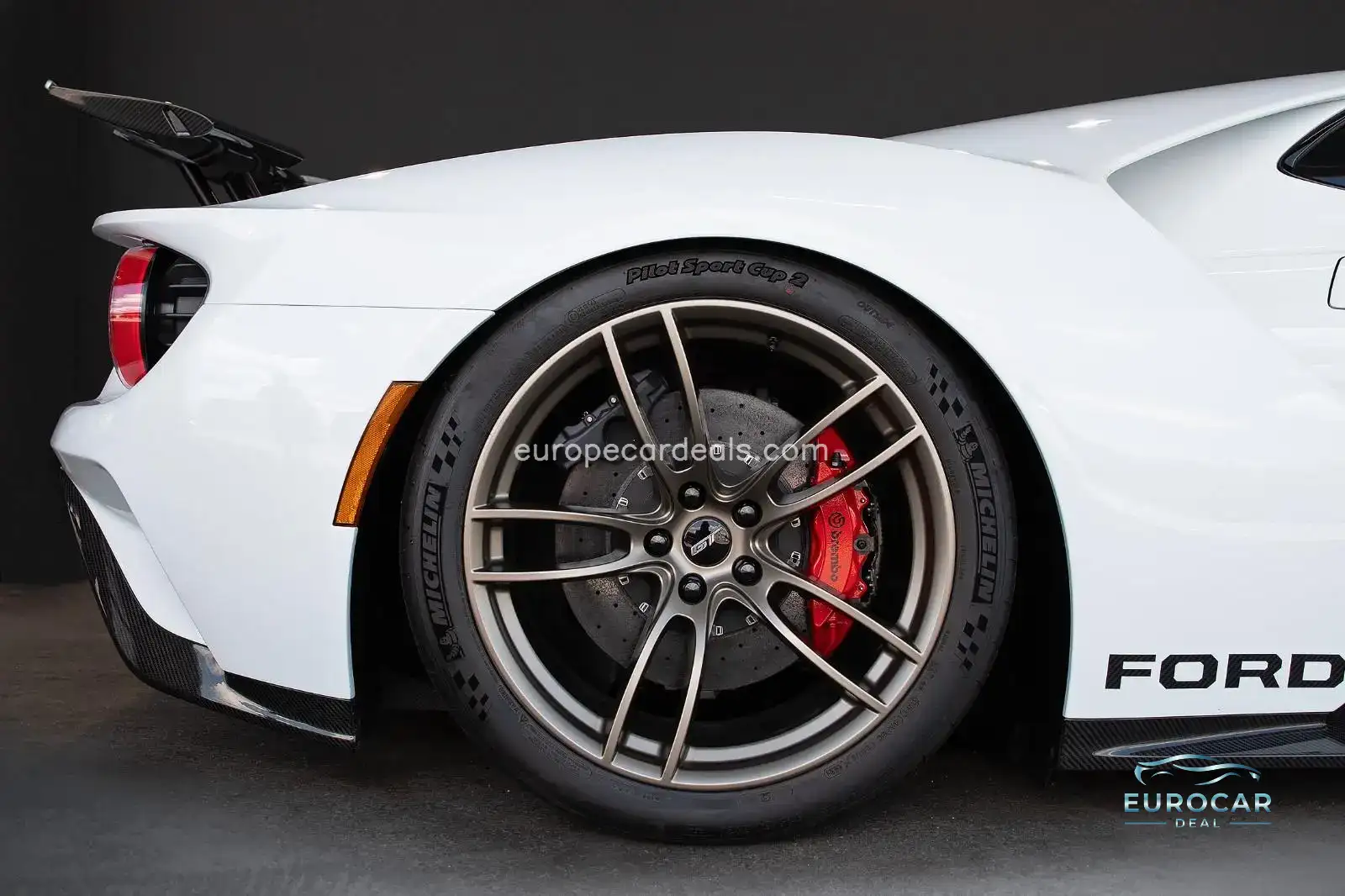 Ford GT