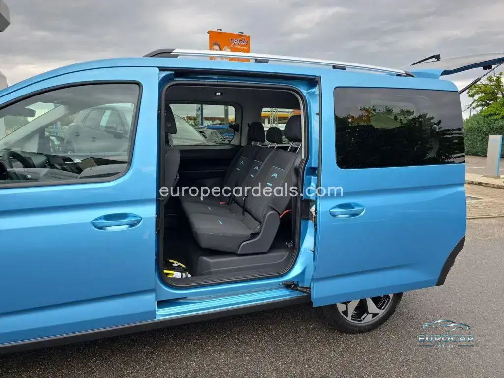 Ford Grand Tourneo