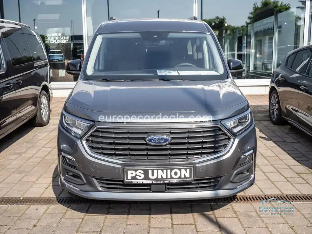 Ford Grand Tourneo
