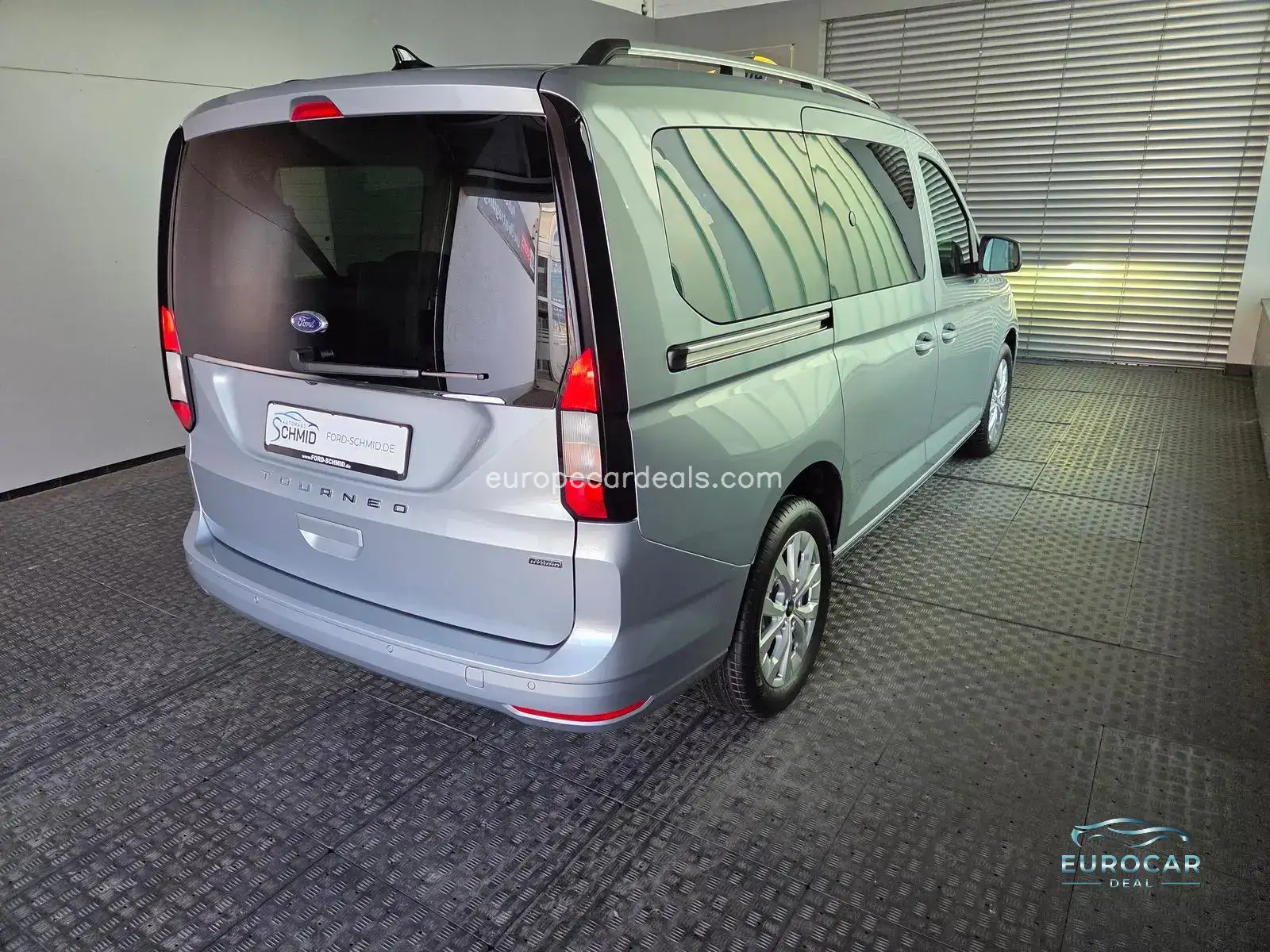 Ford Grand Tourneo