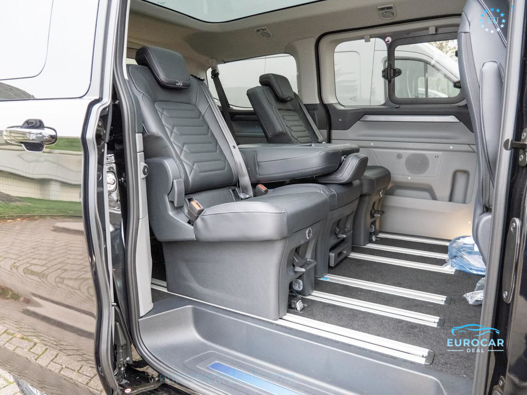 Ford Tourneo Custom