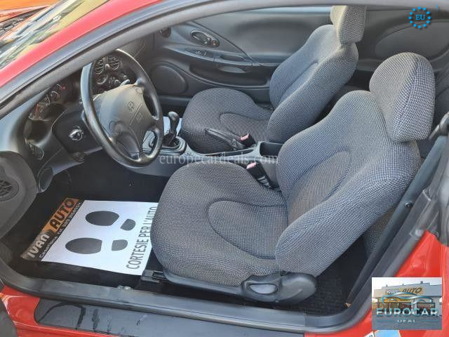 Hyundai Coupe
