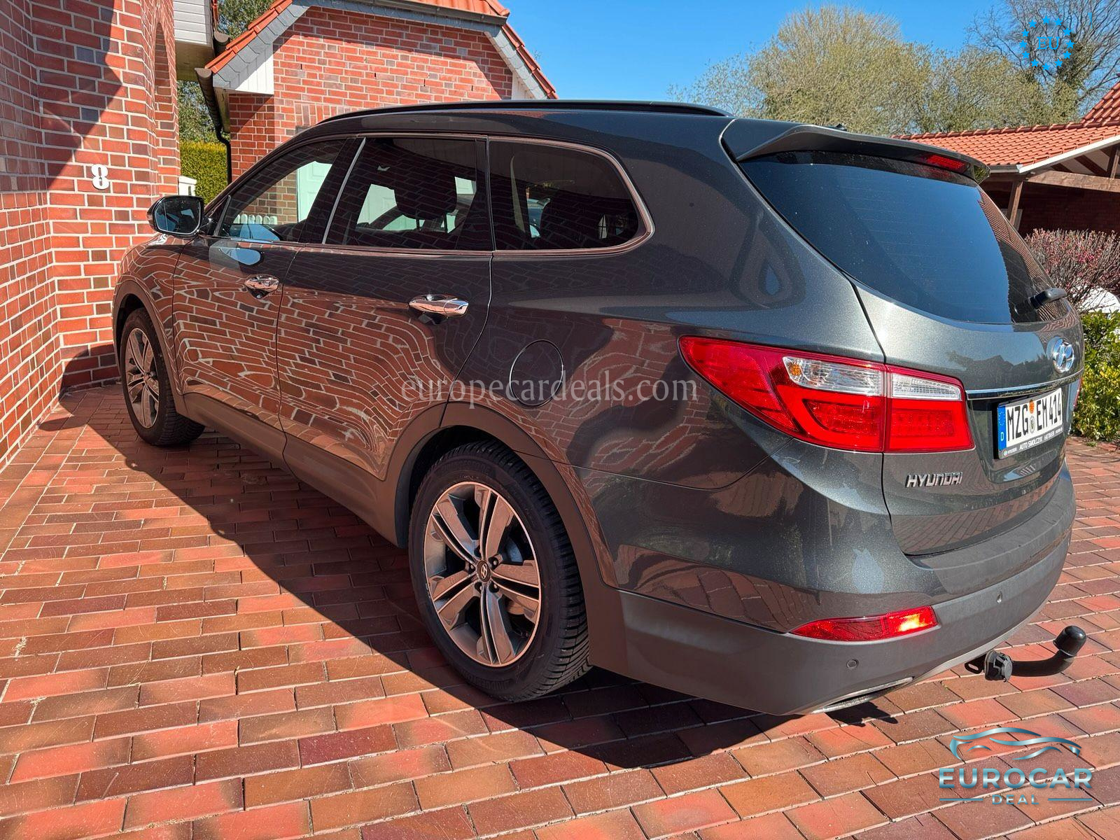 Hyundai Grand Santa Fe