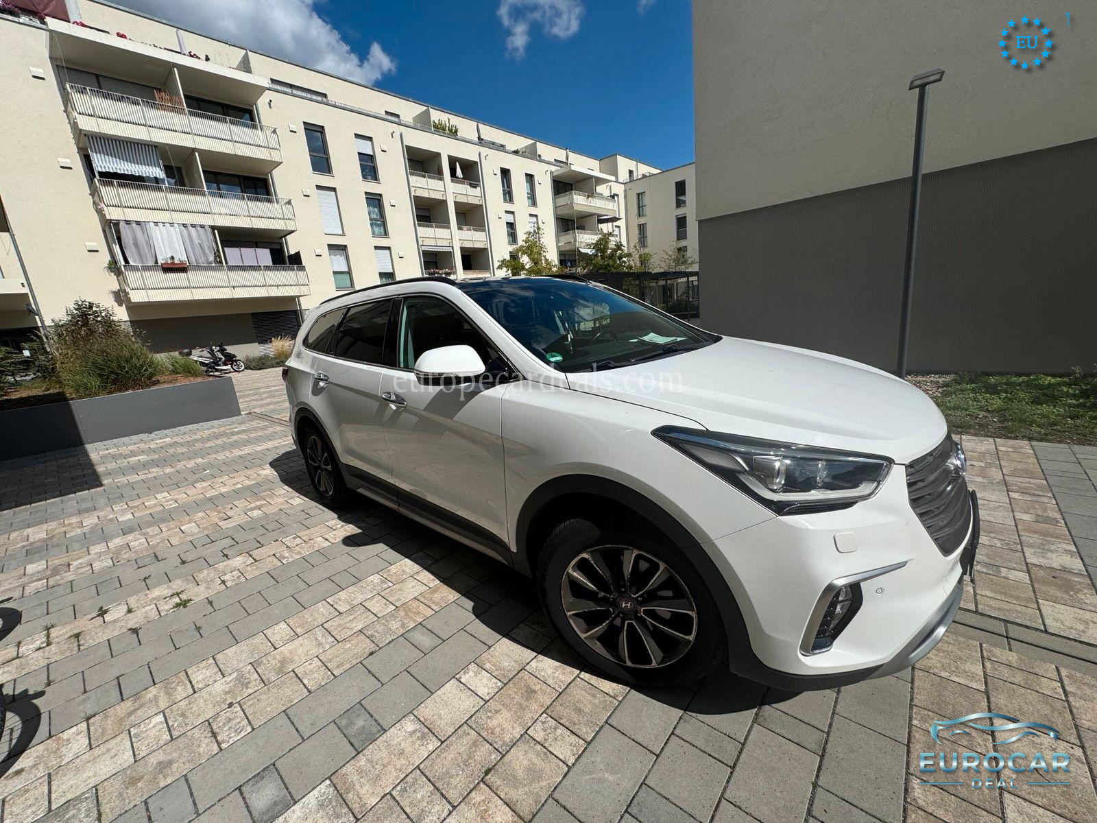 Hyundai Grand Santa Fe