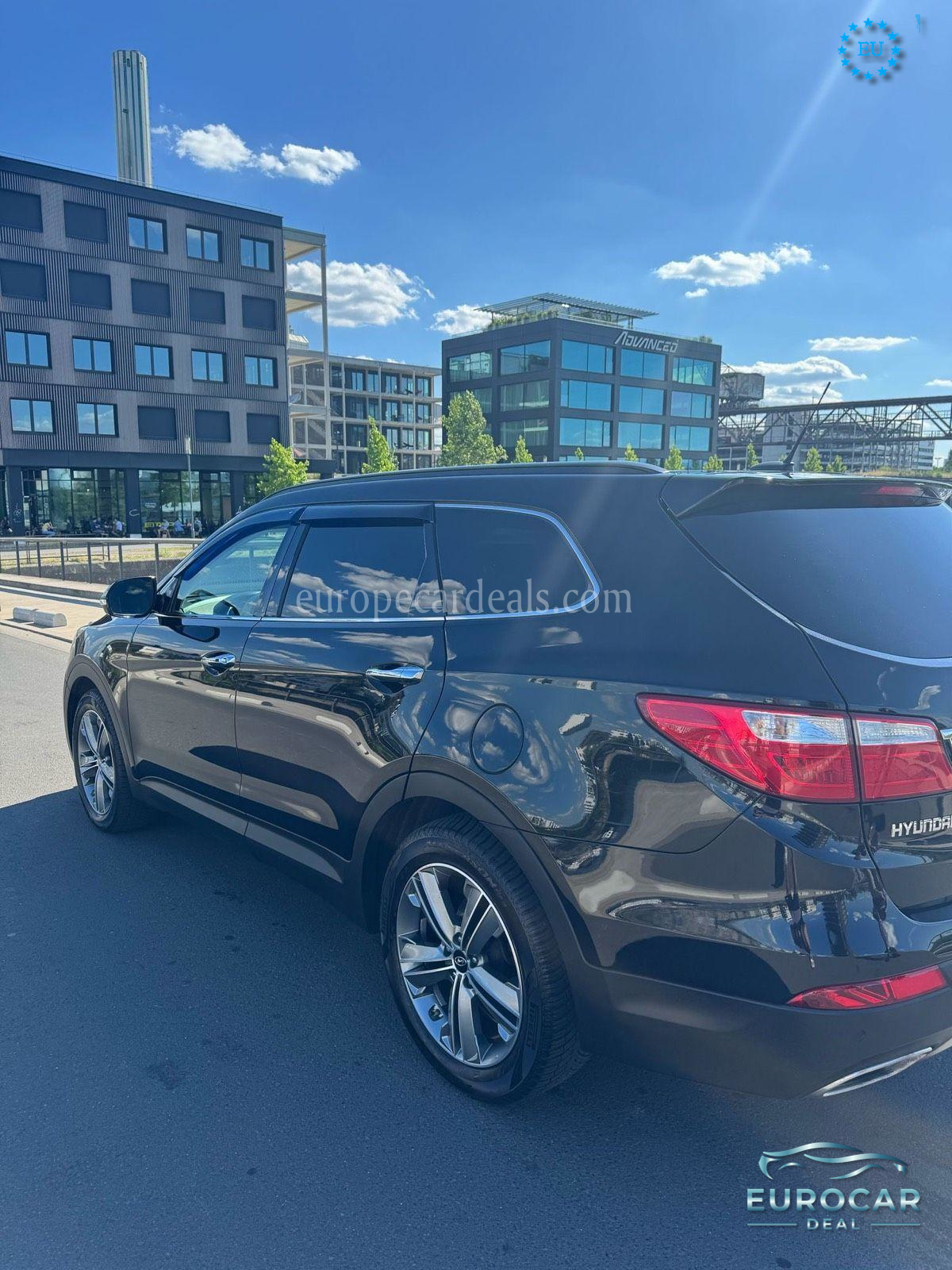 Hyundai Grand Santa Fe
