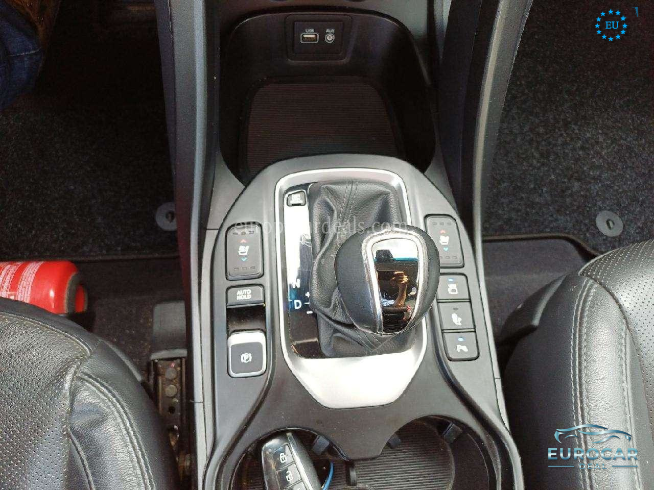 Hyundai Grand Santa Fe