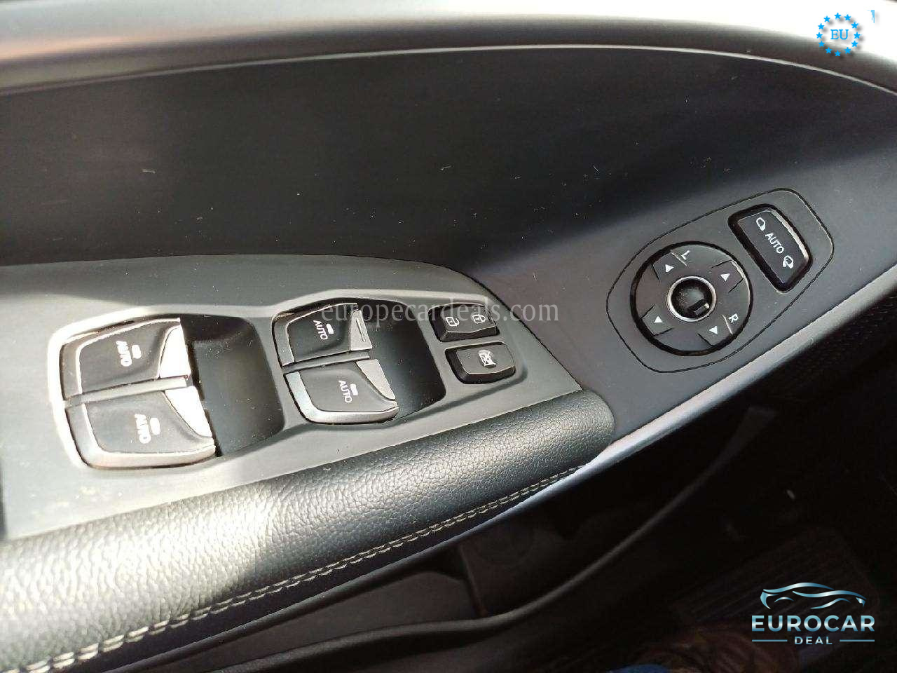Hyundai Grand Santa Fe