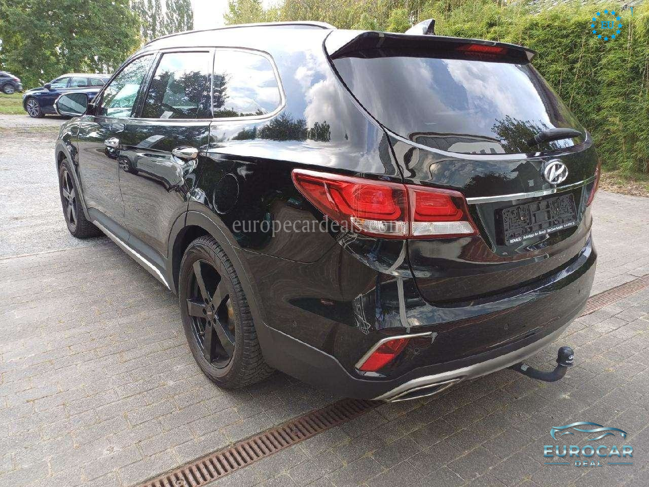 Hyundai Grand Santa Fe