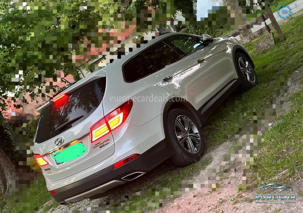 Hyundai Grand Santa Fe