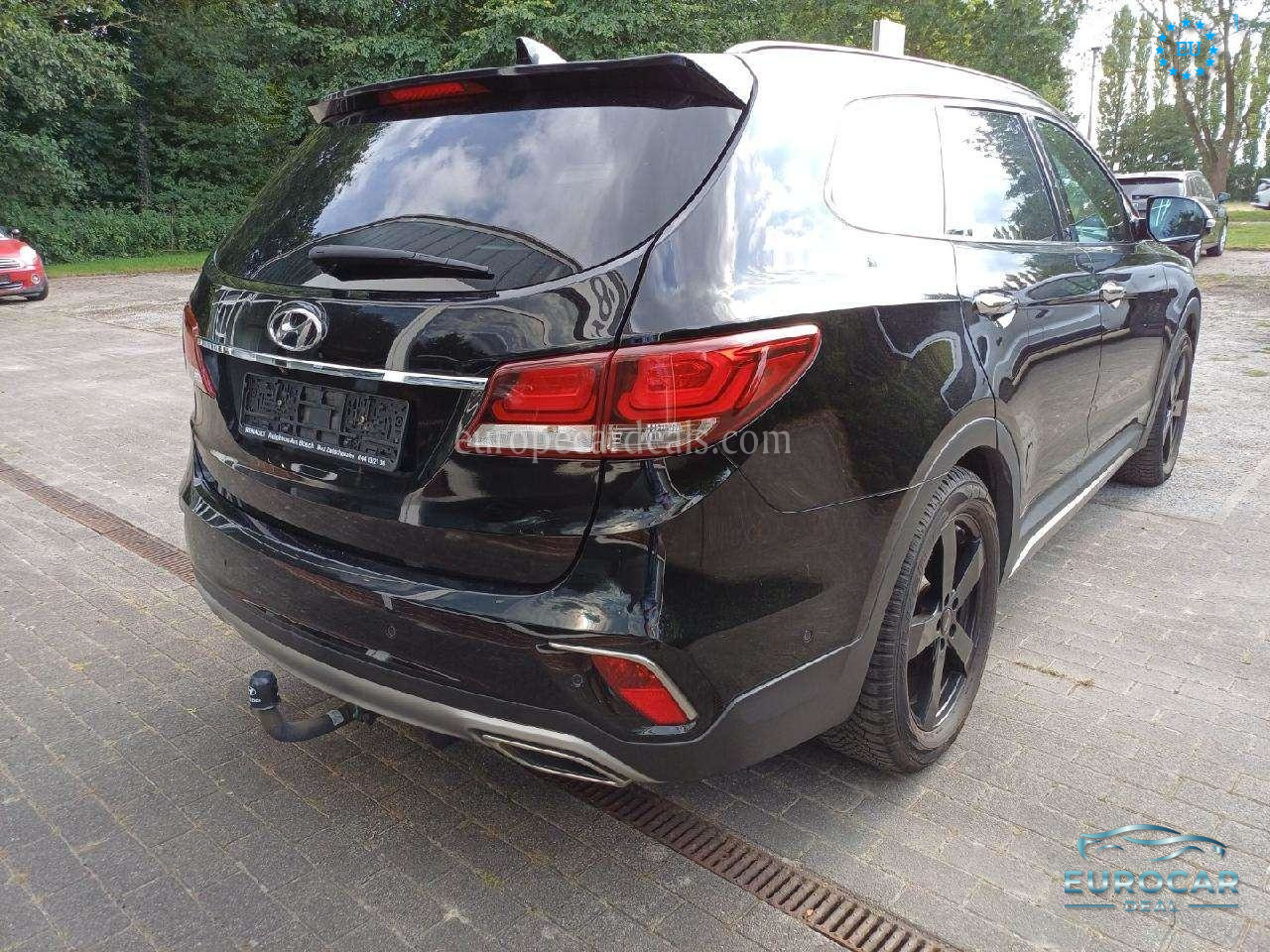 Hyundai Grand Santa Fe