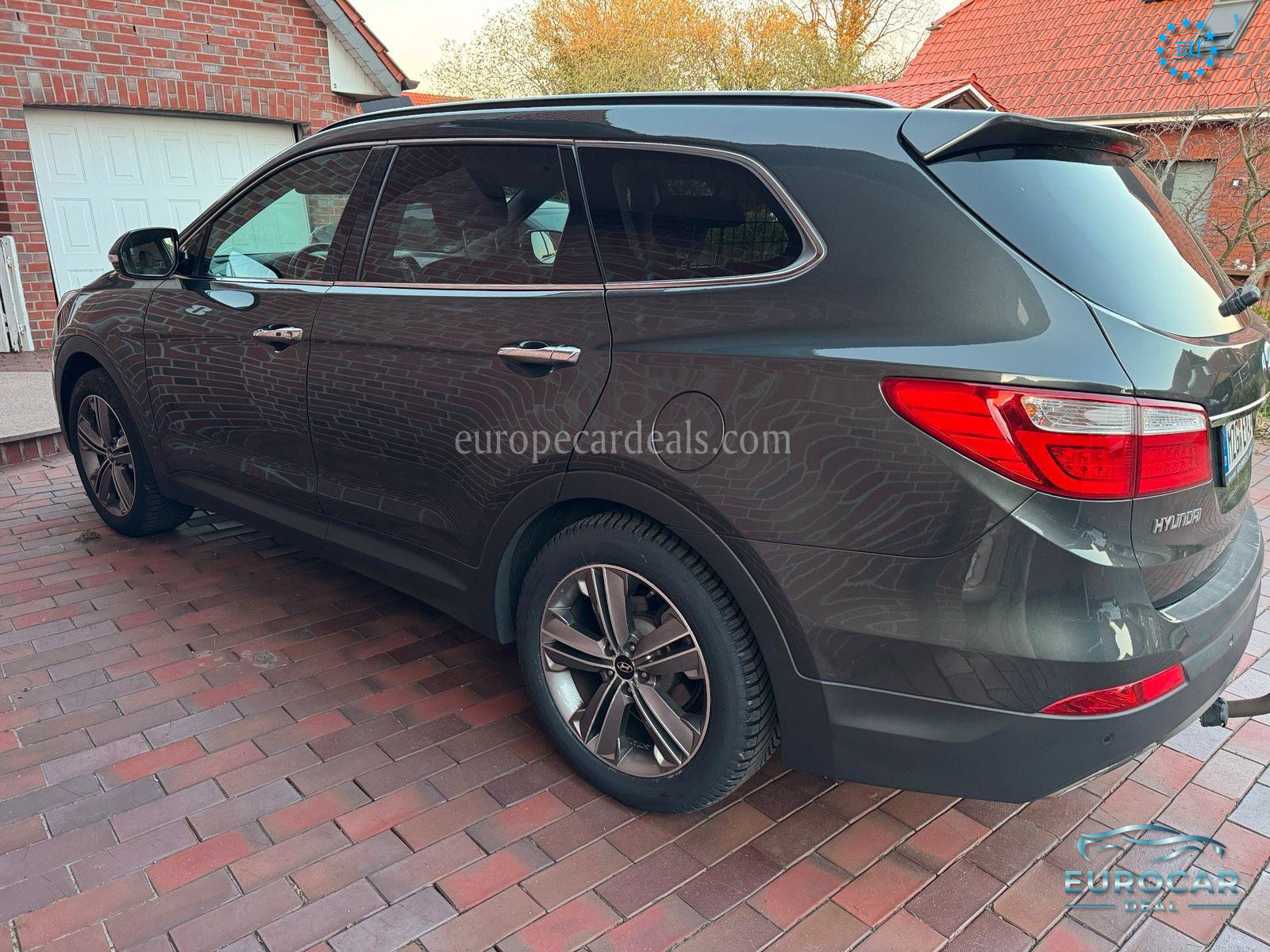 Hyundai Grand Santa Fe