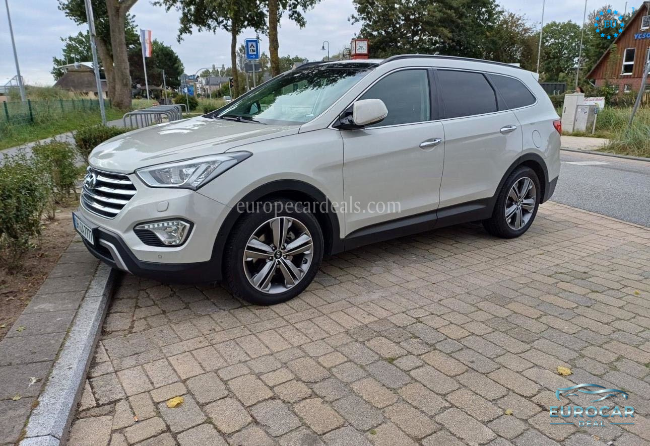 Hyundai Grand Santa Fe