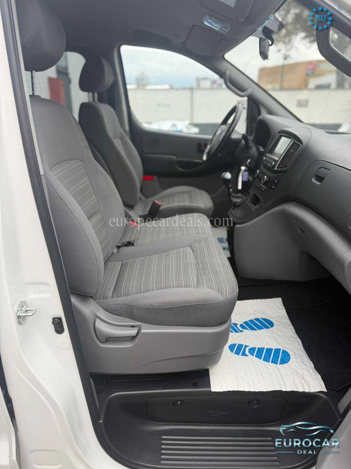 Hyundai H-1