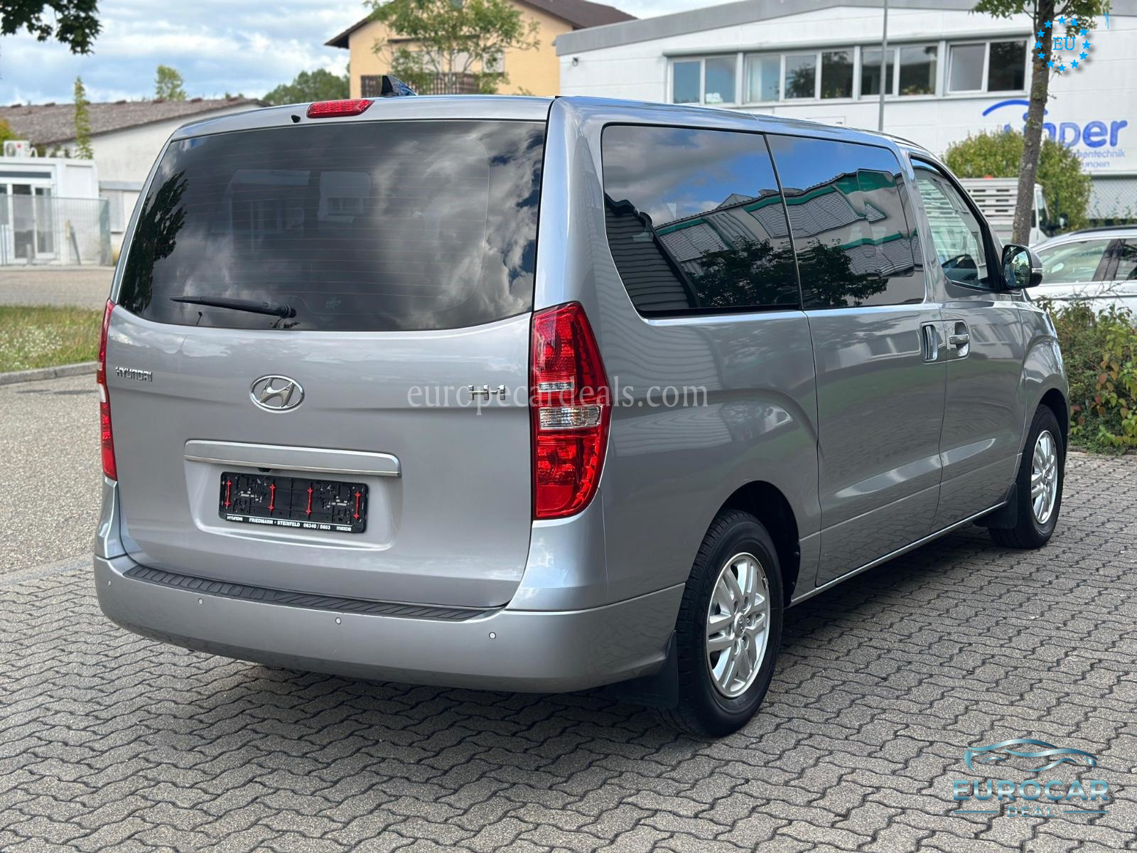 Hyundai H-1
