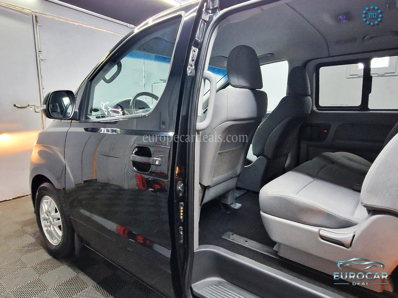 Hyundai H-1