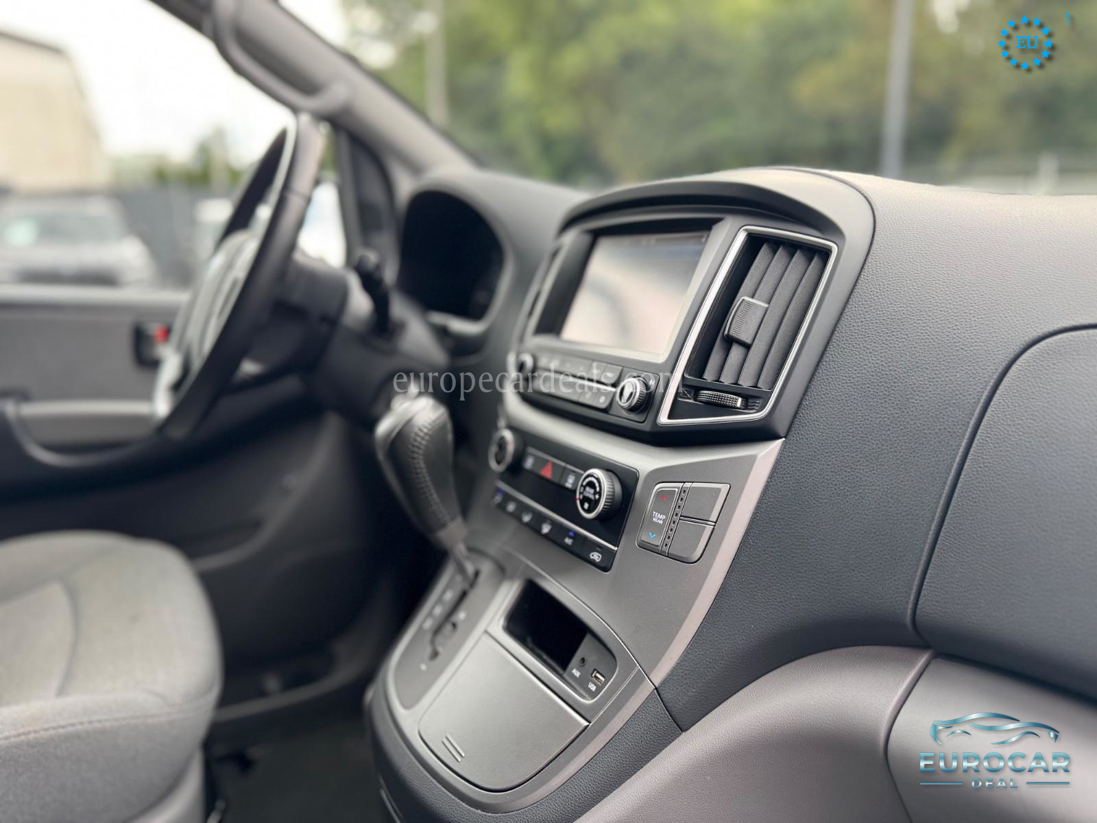 Hyundai H-1