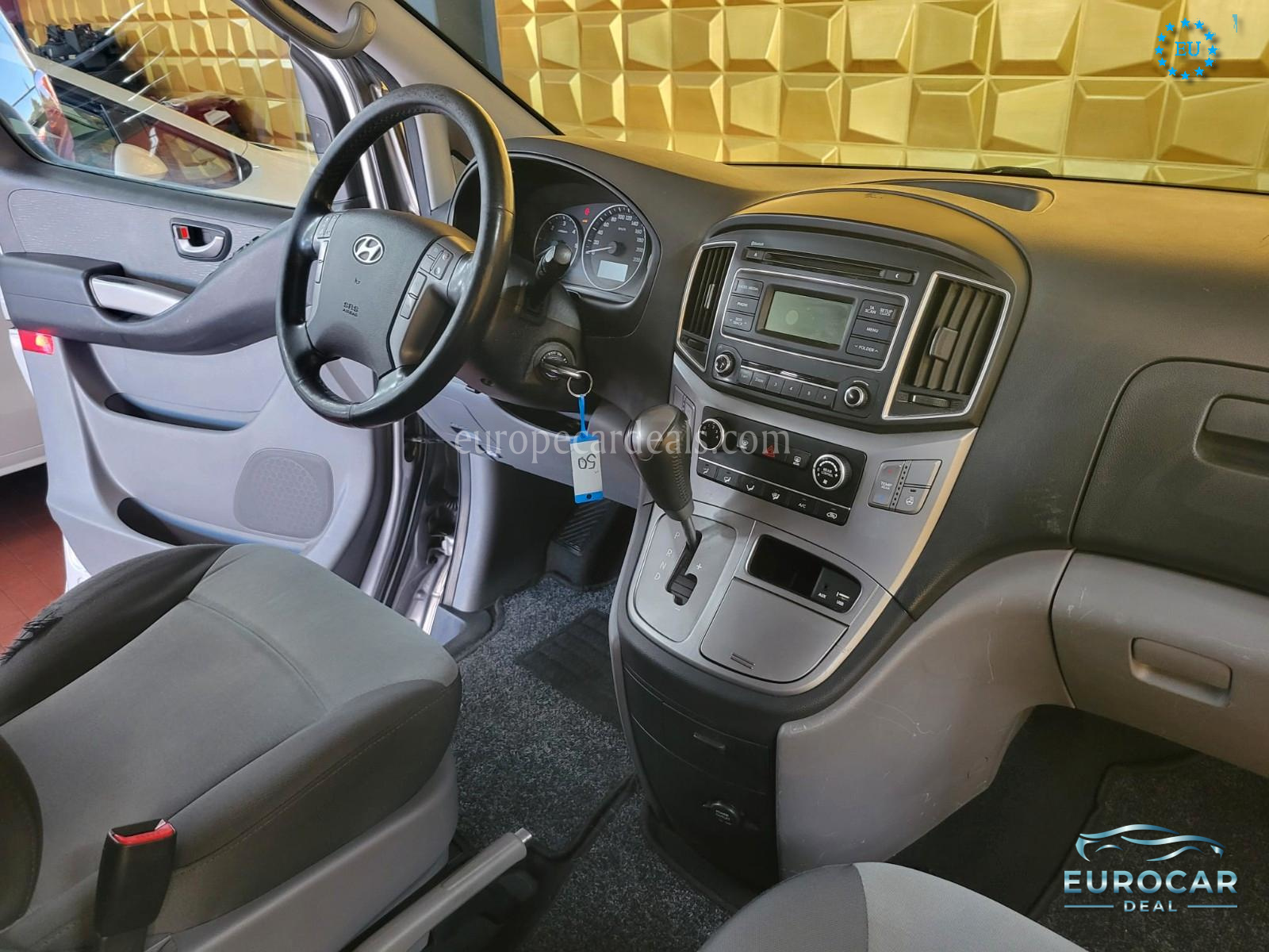Hyundai H-1