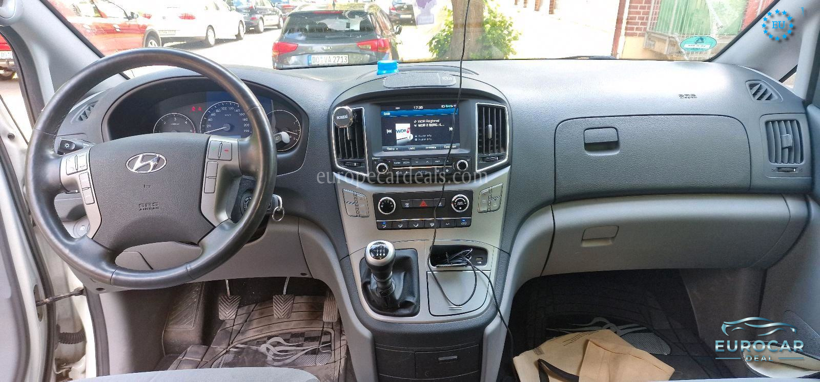 Hyundai H-1