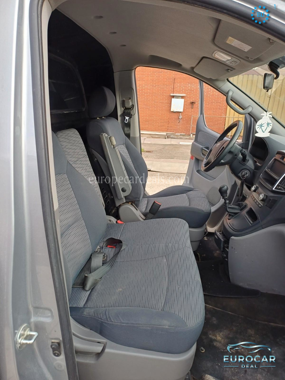 Hyundai H-1