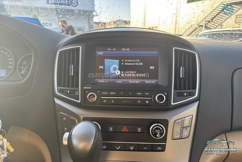 Hyundai H-1
