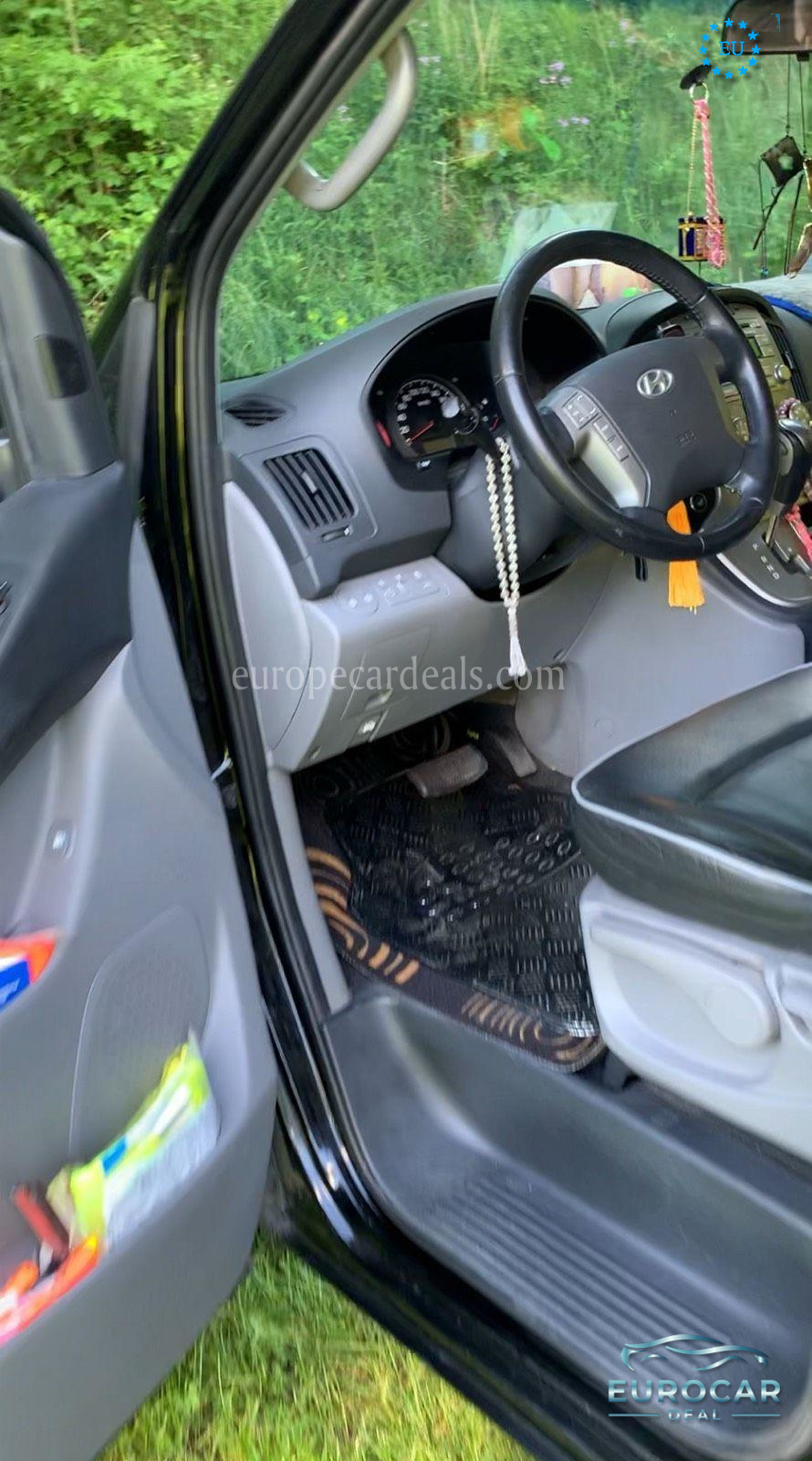 Hyundai H-1