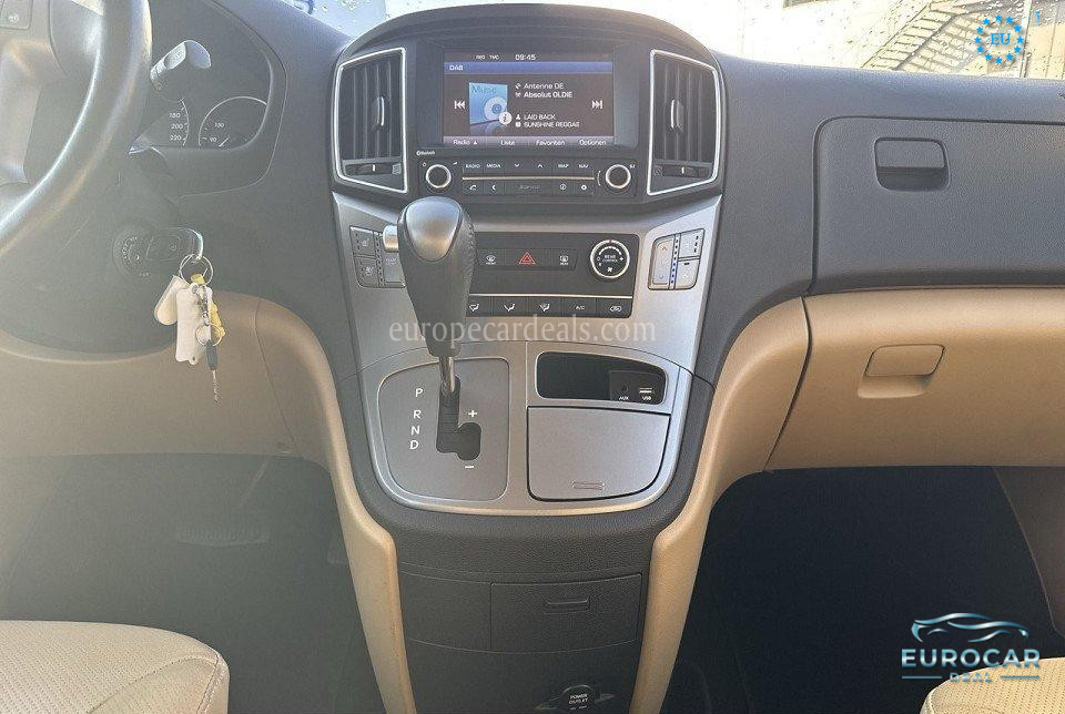 Hyundai H-1