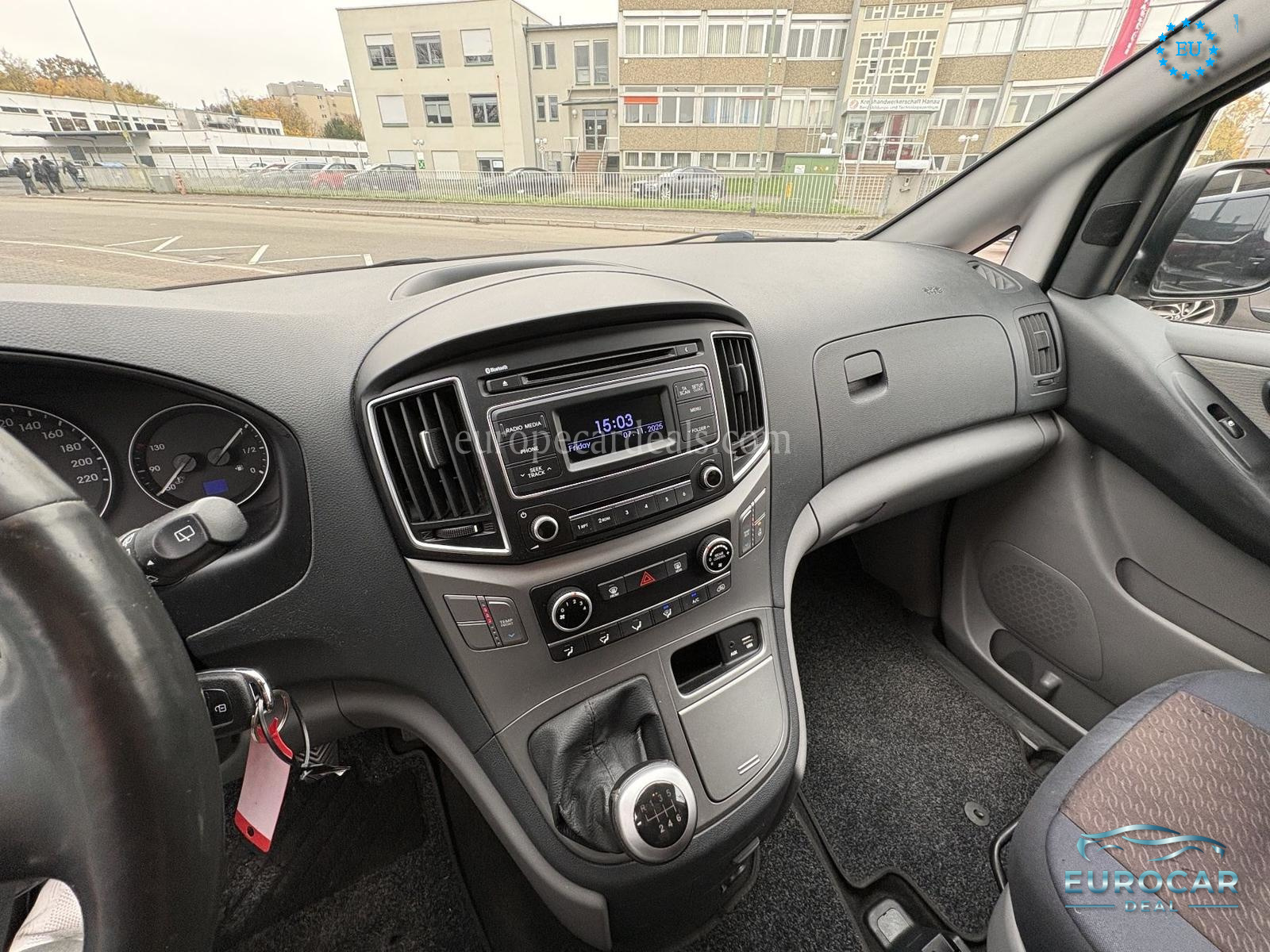 Hyundai H-1