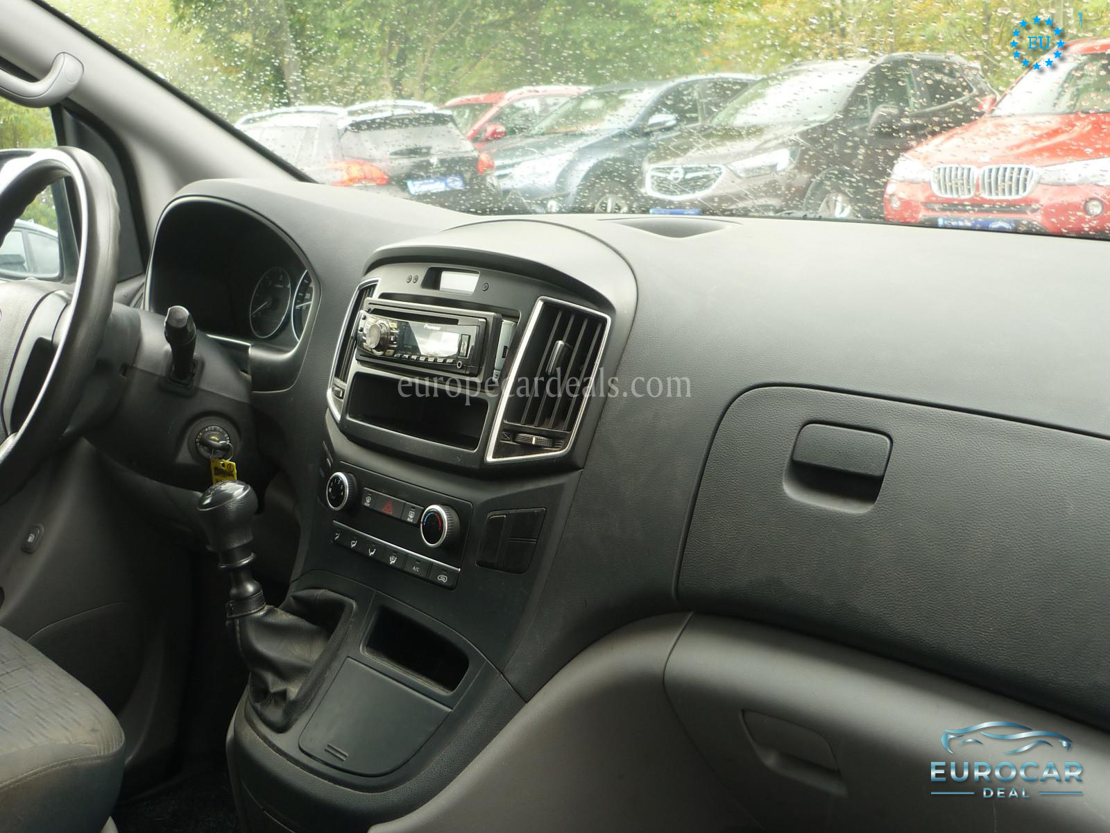 Hyundai H-1