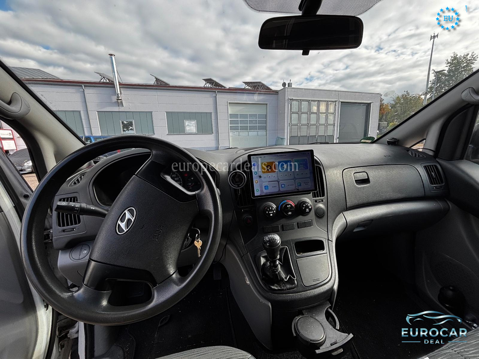 Hyundai H-1