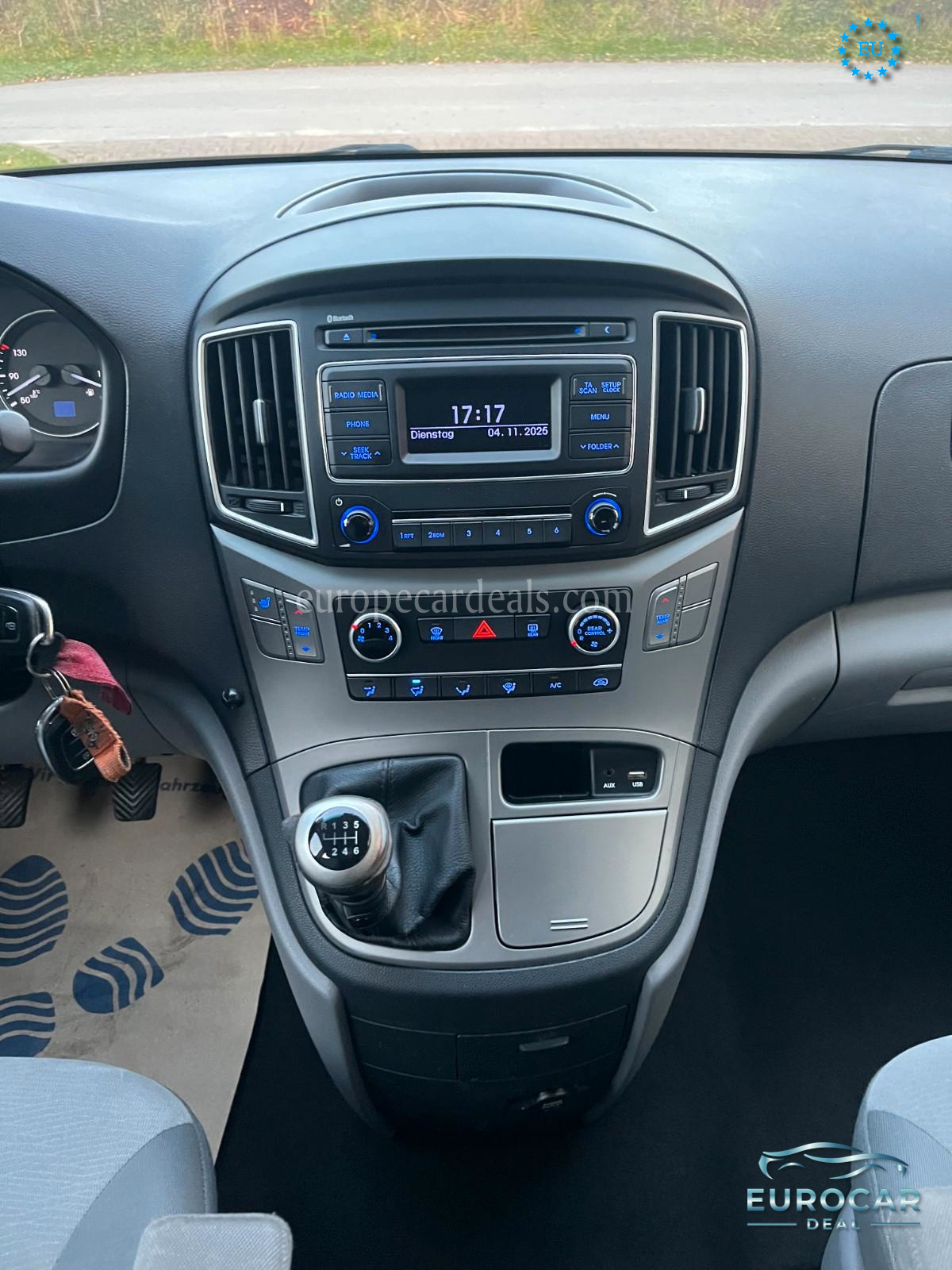 Hyundai H-1