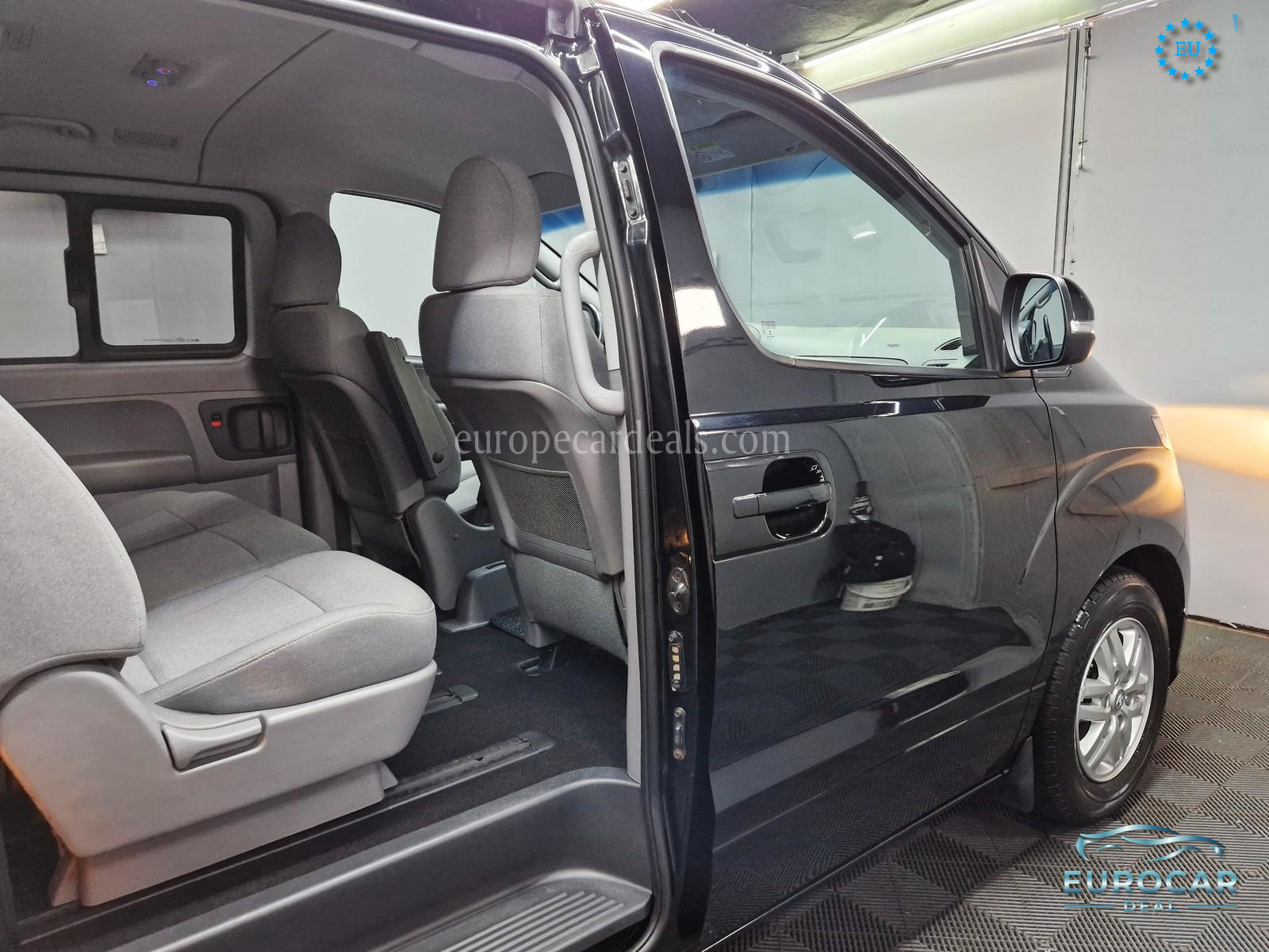 Hyundai H-1