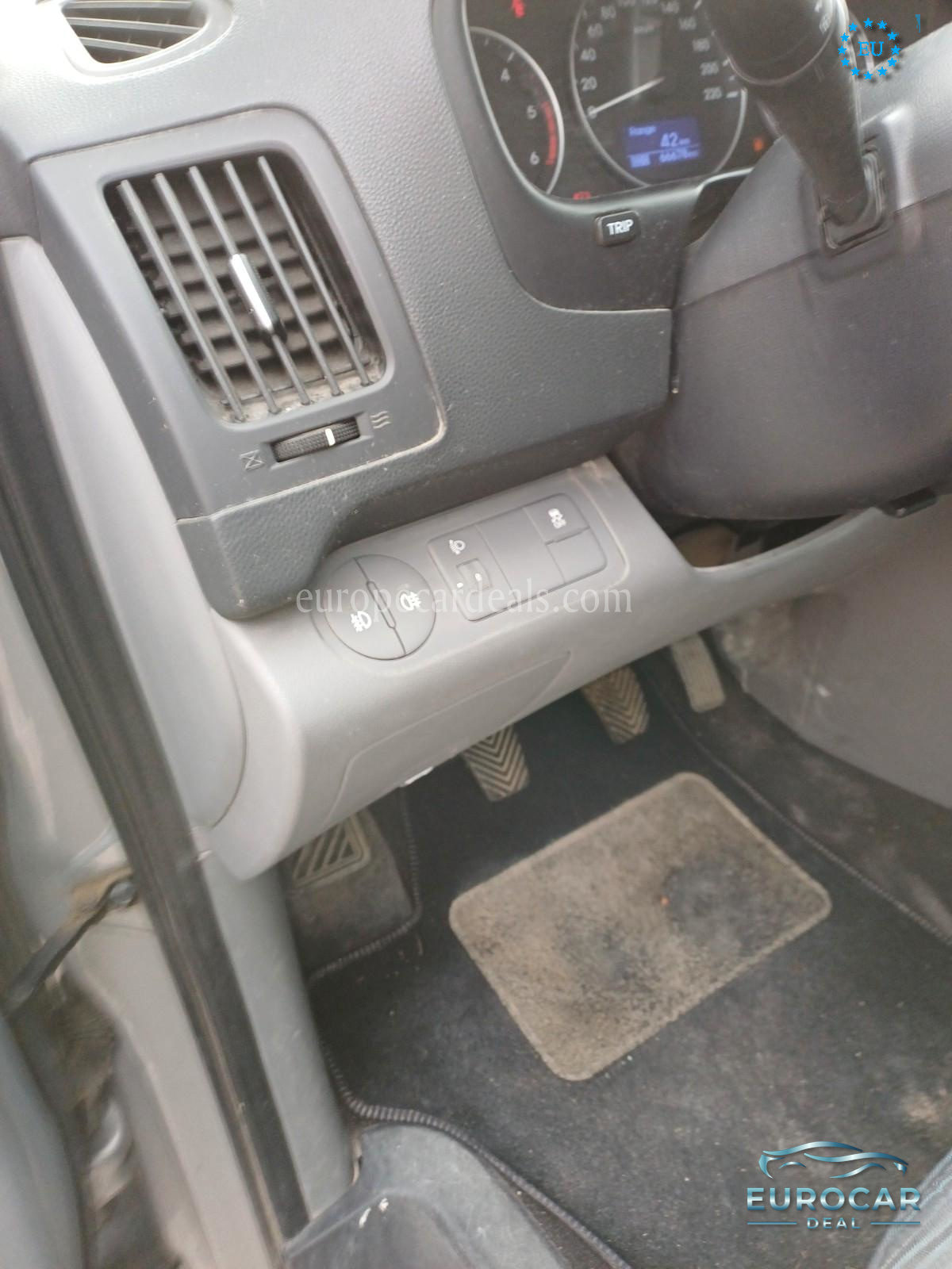 Hyundai H-1
