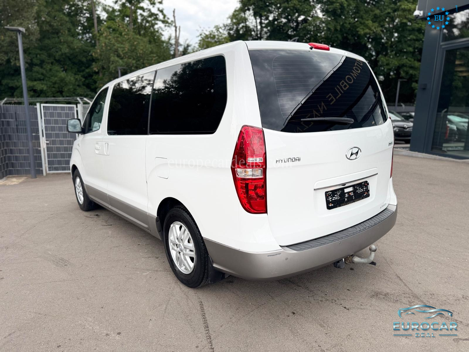 Hyundai H-1