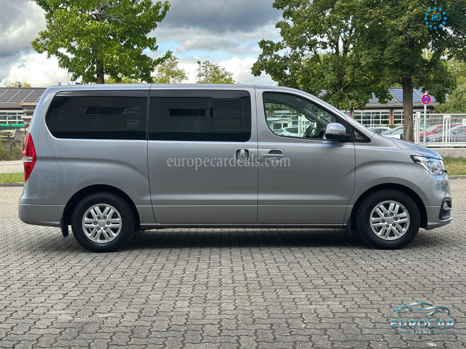 Hyundai H-1