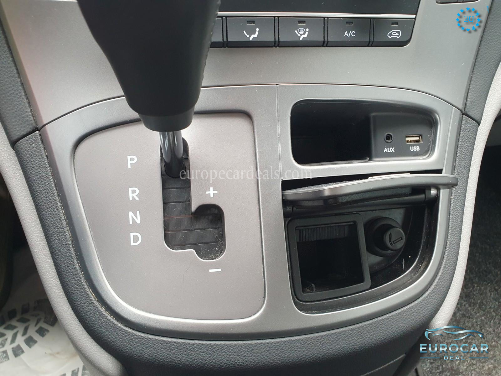Hyundai H-1