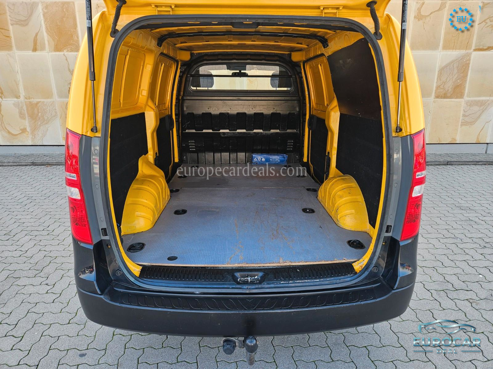 Hyundai H-1