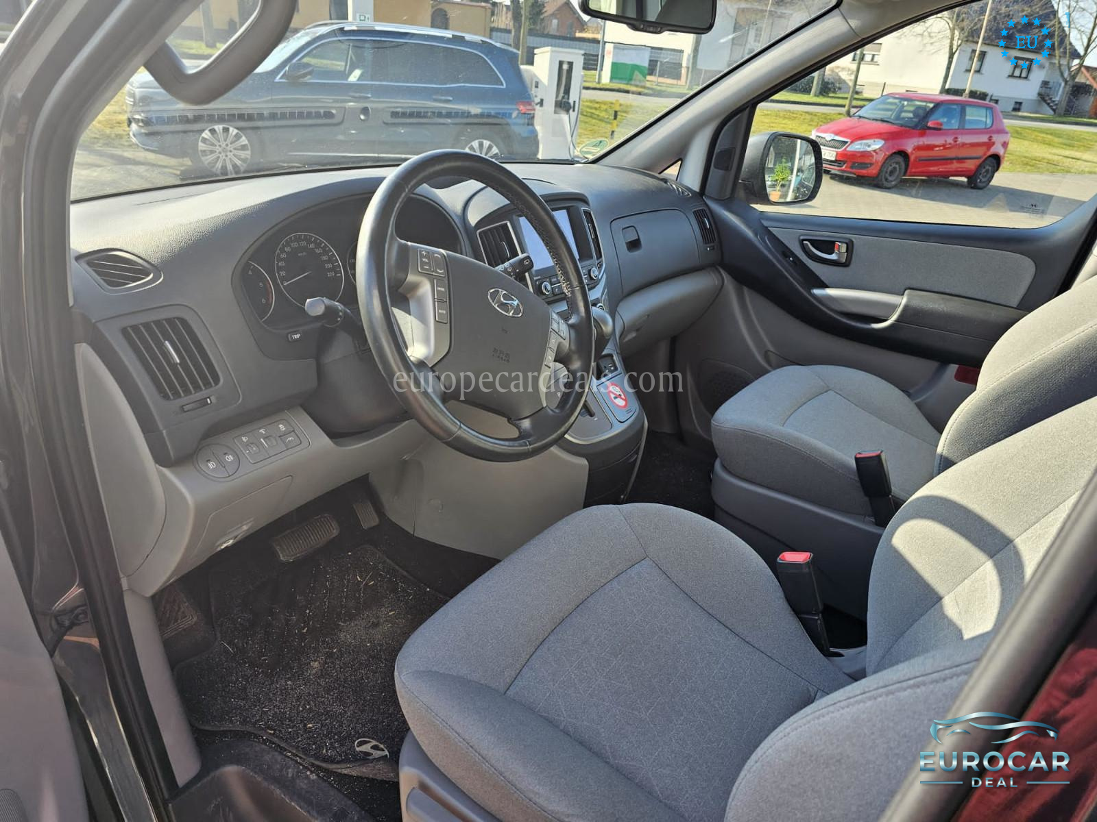 Hyundai H-1