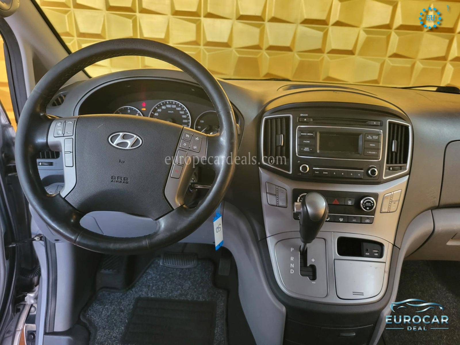 Hyundai H-1