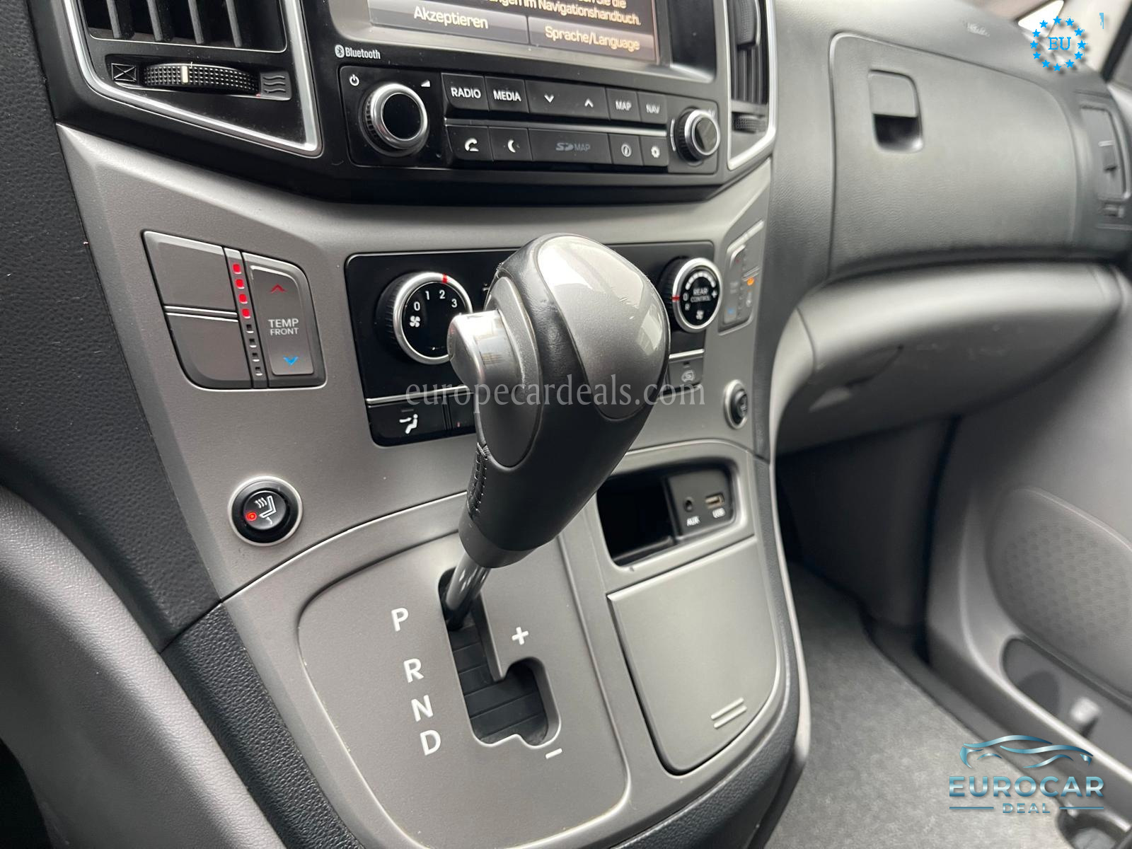 Hyundai H-1