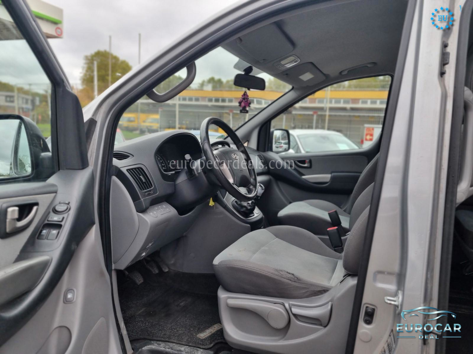 Hyundai H-1