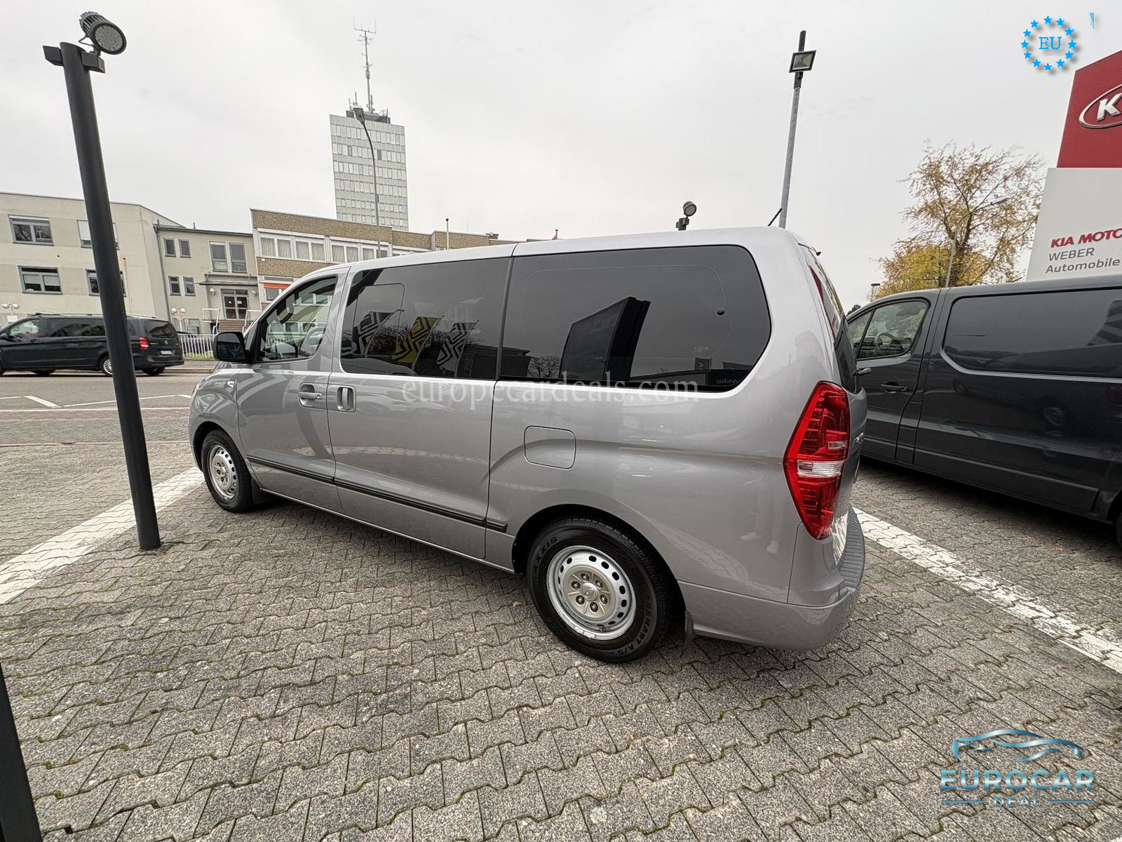 Hyundai H-1